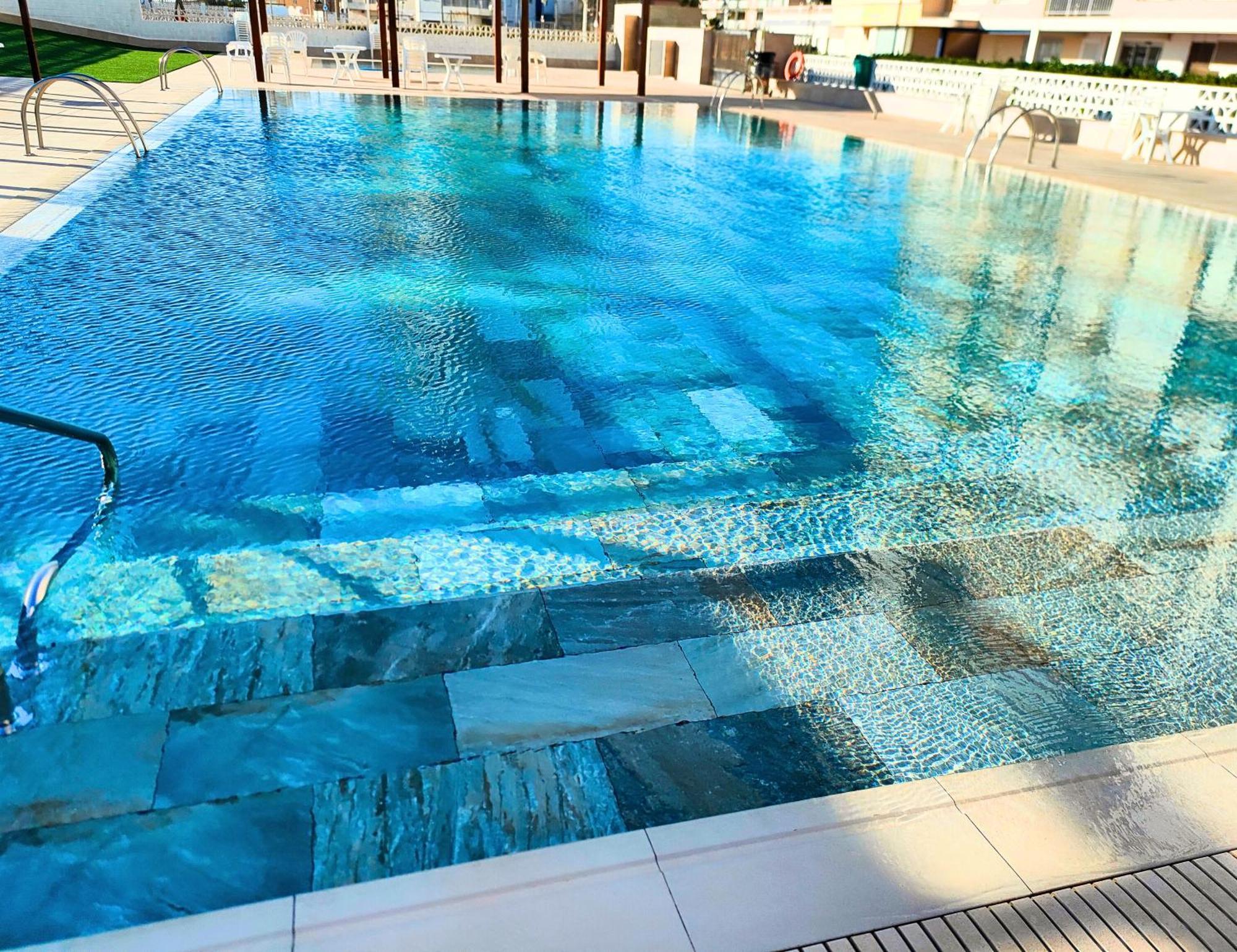 Apartamento Premium Con 5 Piscinas Barbacoa Tenis Frontenis 마레니 블라우 외부 사진